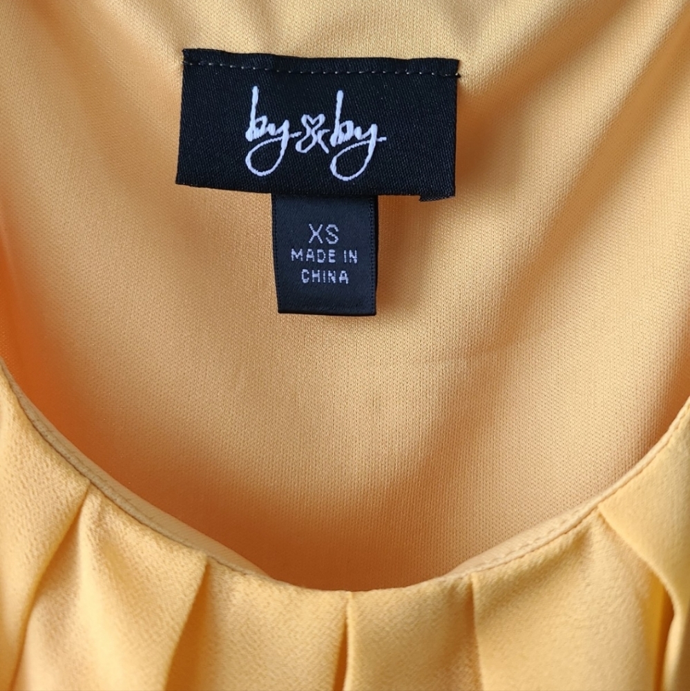 💛 NWT yellow sleeveless dress with belt - Picture 2 of 4